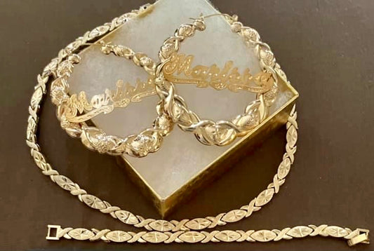 Xo BUNDLE set W/ Name Earrings