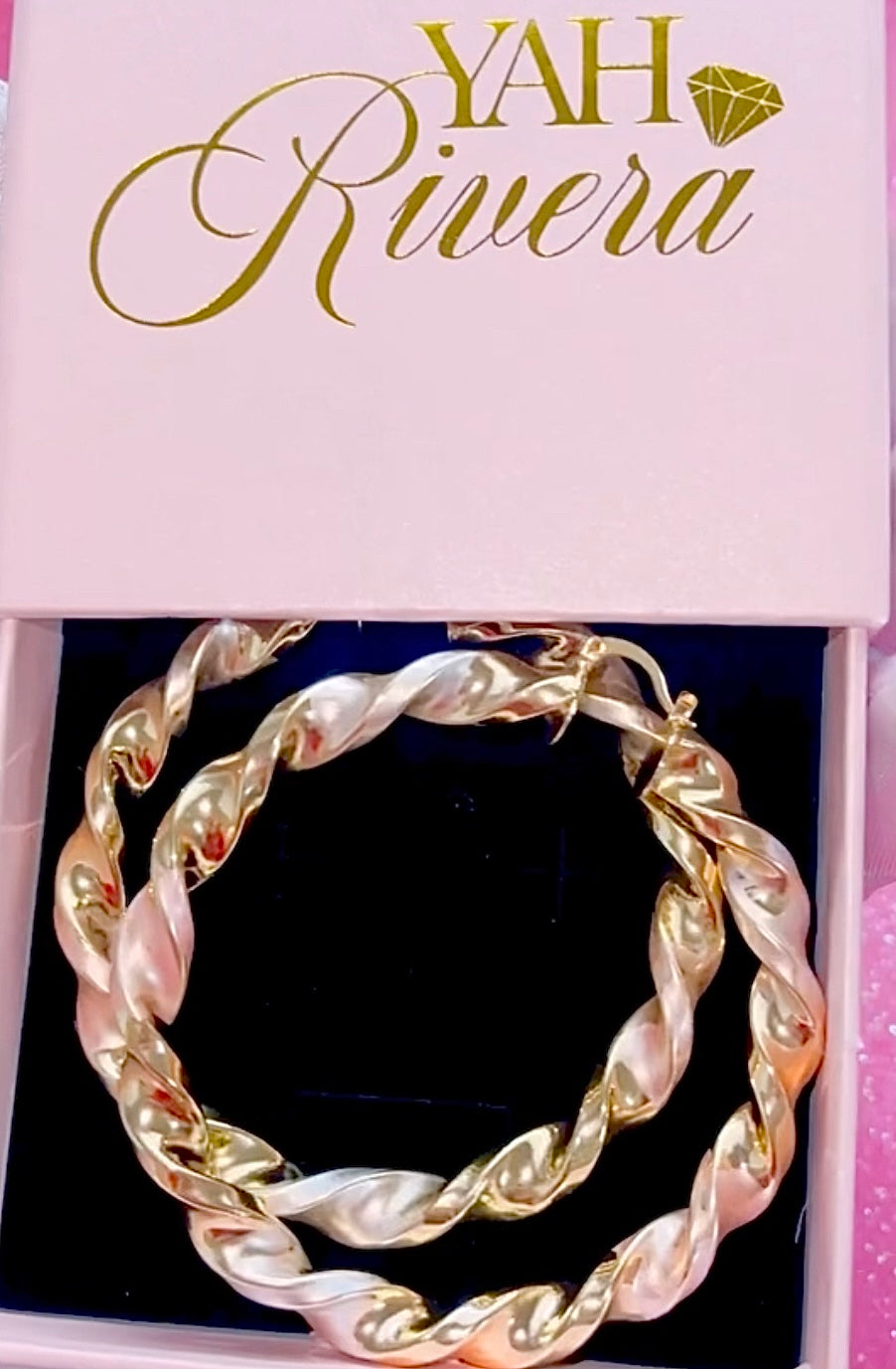 Serenity (Tri-Tone) Twist