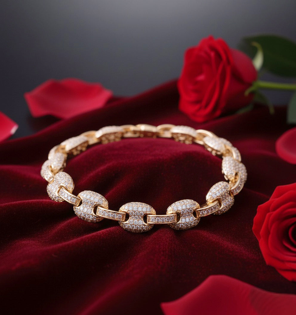 🔥Paved Gucci Link Bracelet 🔥