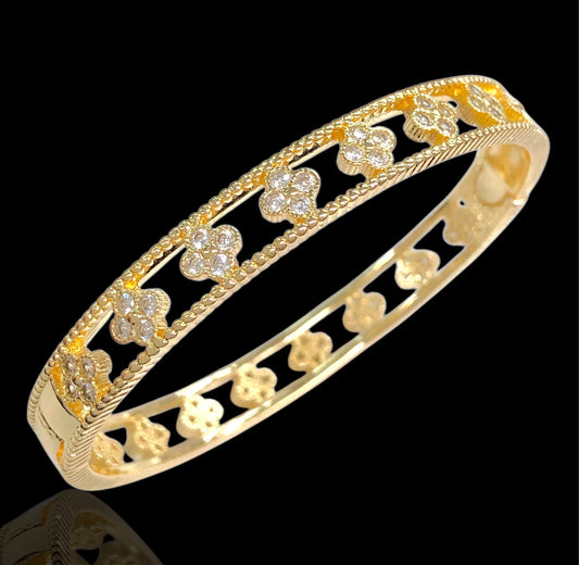 Clover Bangle (size 5)